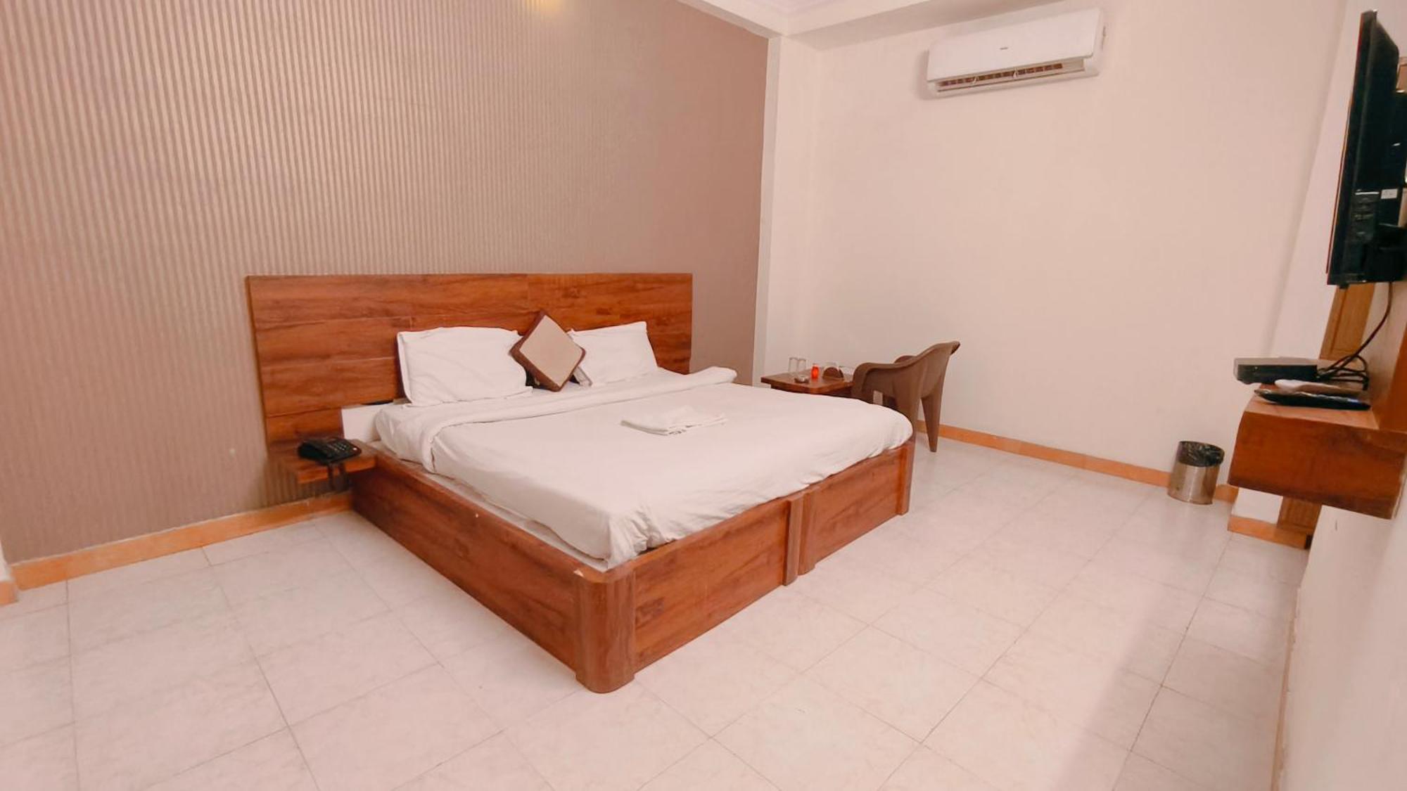 Hotel Elegant, Near Mansarovar, ชัยปุระ ภายนอก รูปภาพ